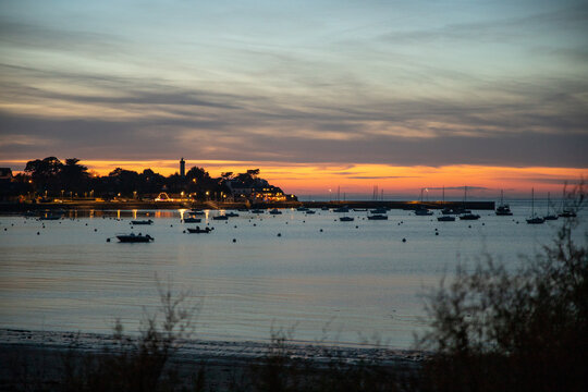 Coucher de soleil sur le port