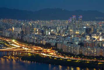 Fototapeta na wymiar The night view of Jung-gu, Seoul, Korea