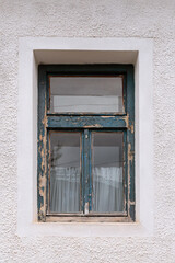 Fototapeta na wymiar old wooden window detail