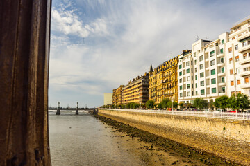 Paseo por el río brume y el Kursaal, Donostia-San Sebastián