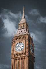 Fototapeta na wymiar Big Ben in London on a cloudy day