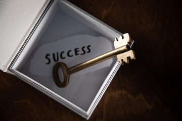 success text and key on box