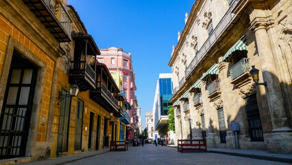Fototapeta na wymiar street inCuba