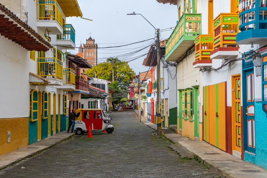 strert view of jerico colonial town, colombia