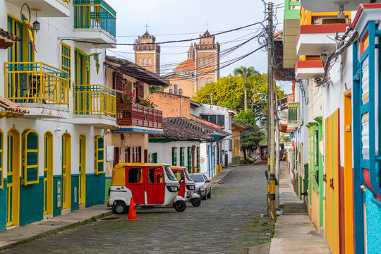 strert view of jerico colonial town, colombia