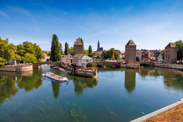 barrage vauban and Strasbourg Cathedral with Ill River in Alsace - obrazy, fototapety, plakaty