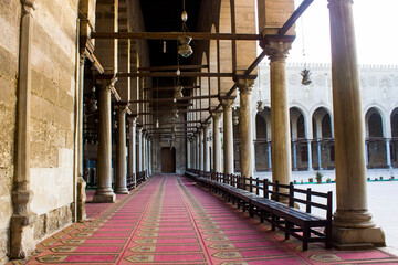 Obraz premium Inside the Mosque of al-Mu'ayyad, Old Cairo, Egypt