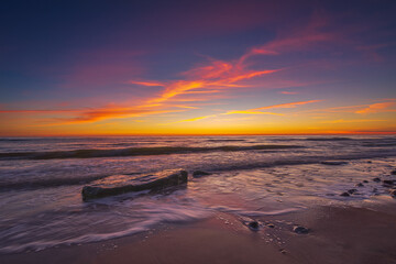 Obraz premium Dutch man cap landscape in Lithuania. Beautiful seaside landscape, sunset landscape