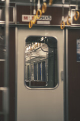 電車の貫通扉