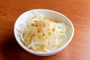 オニオンサラダ