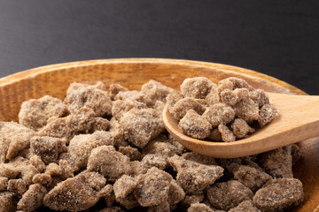 黒糖・純黒糖　(沖縄県・波照間島産)