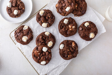 Chocolate chip and marshmallow dark chocolate cookies