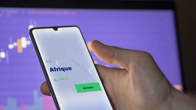 Investir dans un fonds etf afrique AFRIQUE sur un &eacute;cran. Graphique, courbes, chandelles d'ETF.