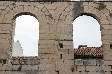Fototapeta premium Gewölbe für wasserleitung