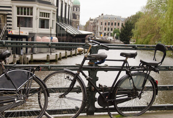 Fototapeta na wymiar Bici Olandesi ad Amsterdam