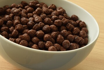 Whole grain cocoa cereal breakfast.