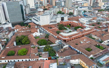 aérea sobre centro oeste de cali colombia