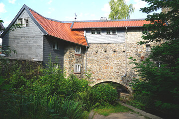 Goslars Upper Waterhole (Oberes Wasserloch), a nearly 1000 years old wall on the city outskirts of Goslar, Harz district, Germany, Europe.