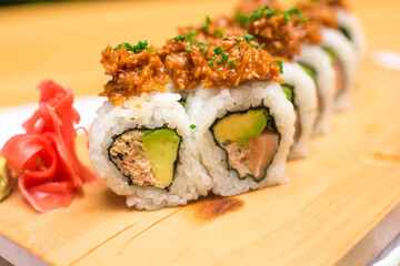 Maki sushi japanese fusion food 