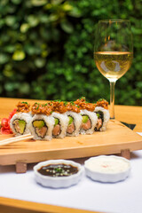 Maki sushi japanese fusion food 