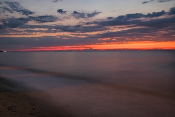 Sonnenaufgang über dem Meer, Griechenland 