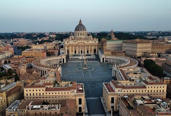 Fototapeta na wymiar drone photo basilique saint pierre Vatican europe