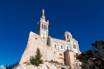 Fototapeta na wymiar Basilica of Notre-Dame de la Garde or la Bonne Mere in Marseille, France