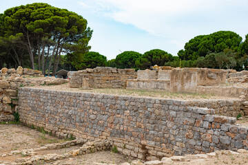 Site archéologique des ruines d'Empuries (Empúries en catalan) : port antique gréco-romain, situé sur la commune de L'Escala, près de Gérone, en Catalogne (Espagne). - 525425038