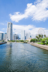 神奈川県横浜市みなとみらいの都市風景