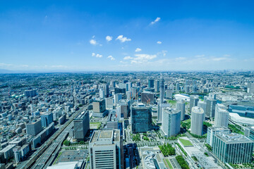 神奈川県横浜市みなとみらいランドマークタワーの展望台からの都市風景