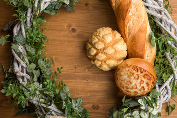  	いろいろな種類のパン 　bakery