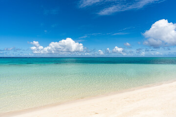 沖縄県・伊良部島・干潮時の17END・ワンセブンエンド