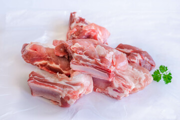 調理前のポークスペアリブ