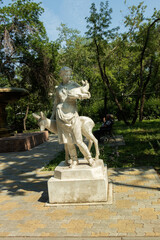 The sculpture of a girl with a rabbit in her hands and a deer standing nearby is installed in Tereshkova Park.