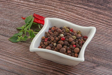 Red, black, yellow pepper mix