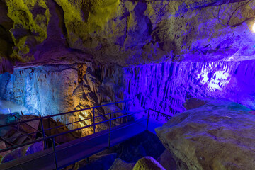 Fakilli Cave, located in Duzce, Turkey, offers a wonderful view with natural formations, stalactites and stalagmites.