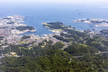 神奈川県横須賀市田浦港町付近を空撮
