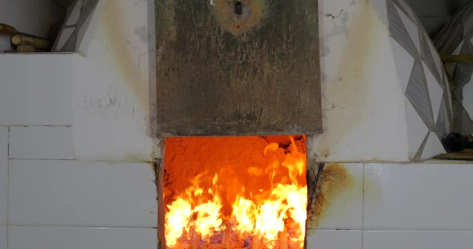 Burning fire in the tandoor