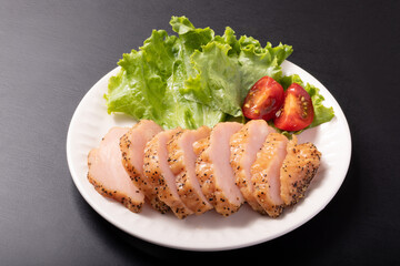 ペッパーチキン　(黒胡椒仕立て)