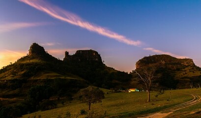 Sitio Três Pedras em Cuesta de Botucatu