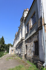 Fototapeta na wymiar Meringa Castle in village of Stara Pryluka, Vinnytsia region, Ukraine 