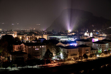 Naklejka na ściany i meble Salzburg at night