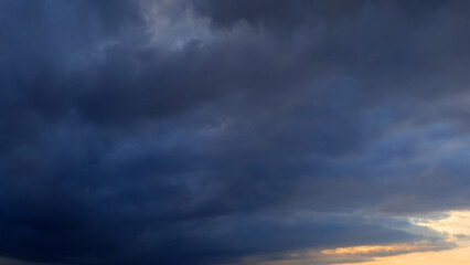 Obraz premium massive dark rain storm clouds backdrop for weather forecast - abstract 3D rendering