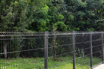 Steel grating fence made with wire.
