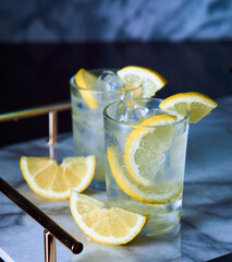 bebida mexicana con tequila, limon y sal 