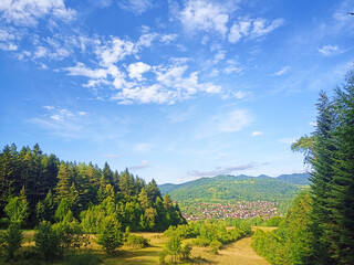 Widok na Szczawnicę ze zbocza Sokolicy. Lato sierpień 2022