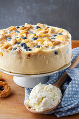Blueberry cheesecake with ladyfingers, traditional recipe.