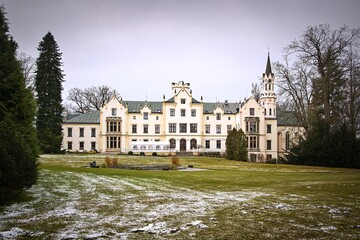 Fototapeta na wymiar Chateau with a chateau park in Vraz, South Bohemia