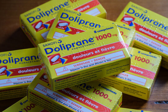 Many french boxes of Doliprane paracetamol 1000 mg pills