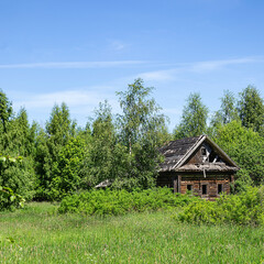 Obraz premium destroyed village house, Russia